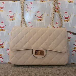 🎉🎈 HOST PICK 🎈🎉 NEW Isabelle Quilted Shoulder Bag
